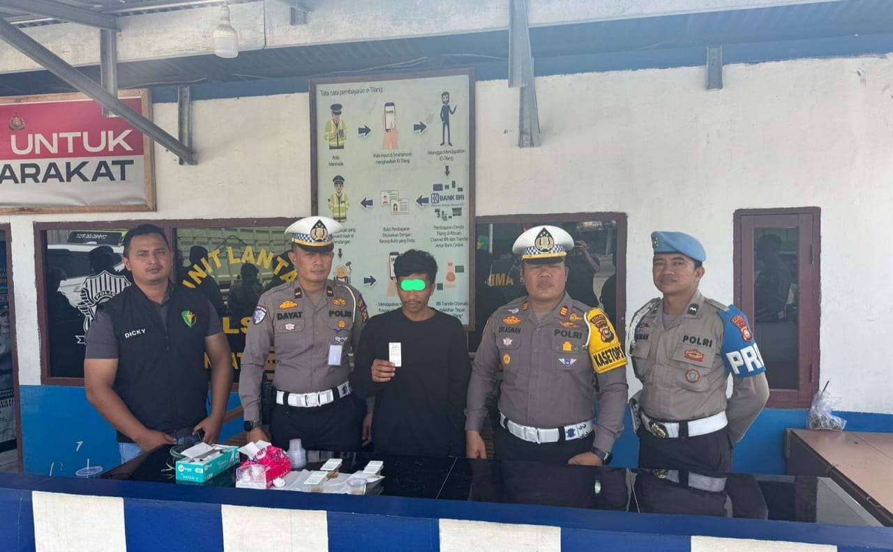 Operasi Patuh Simpang Tugu Patin Inhu Satu Supir Terdeteksi Positif Nyabu