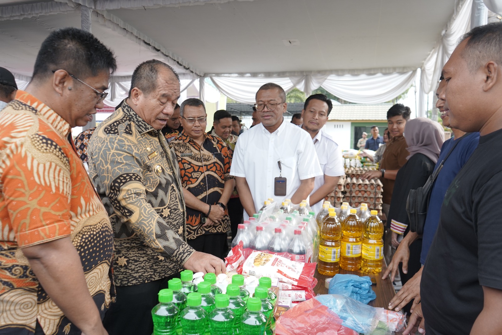 Kejari Asahan Bersama Pemkab Asahan, Bulog, dan Pelaku Usaha Gelar Pasar Murah Peringati Hari Bhakti Adhyaksa ke-80