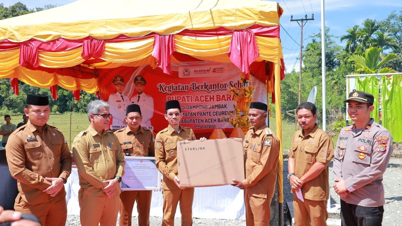 Bupati Aceh Barat Tarmizi SP MM  Berkantor Sehari di Gampong Jambak, Kecamatan Pante Ceureumen