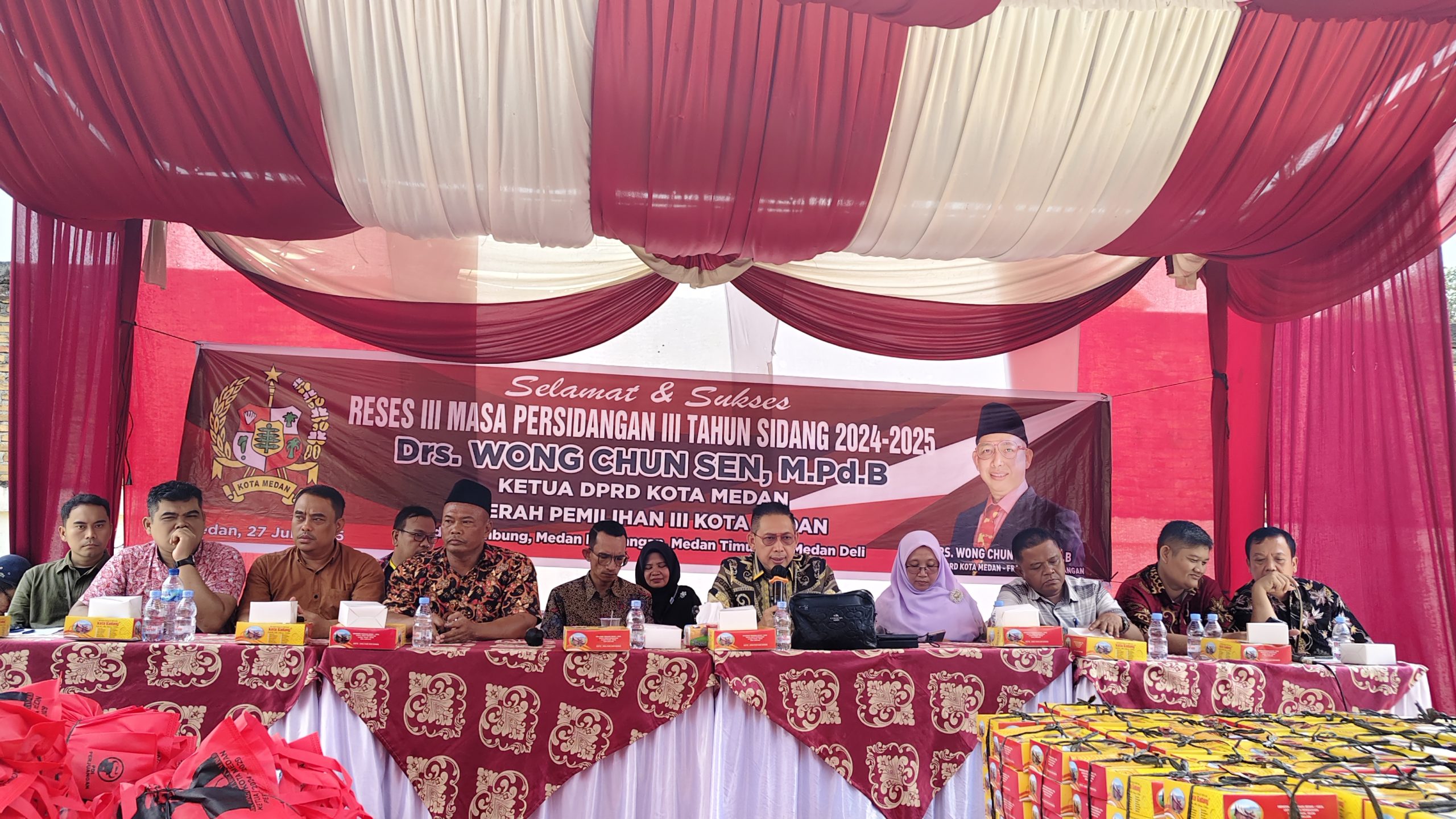 Gelar Reses III, Ketua DPRD Kota Medan Wong Chun Sen Komitmen Perjuangkan Keluhan Warga