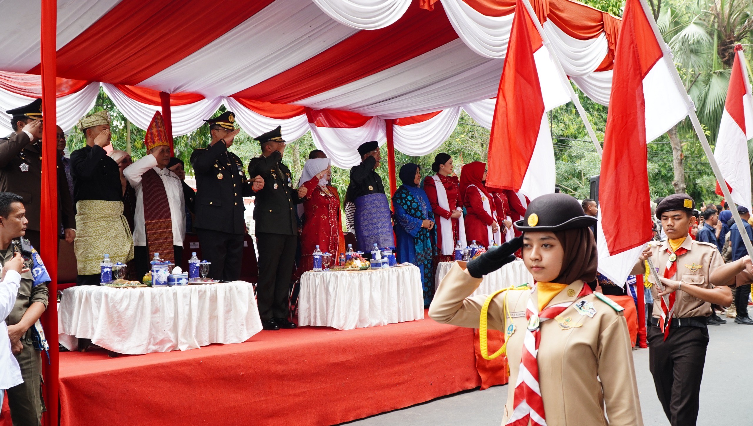 Syah Afandin Ikuti Upacara di Istana Negara via Zoom dan Lepas Pawai Kemerdekaan Langkat