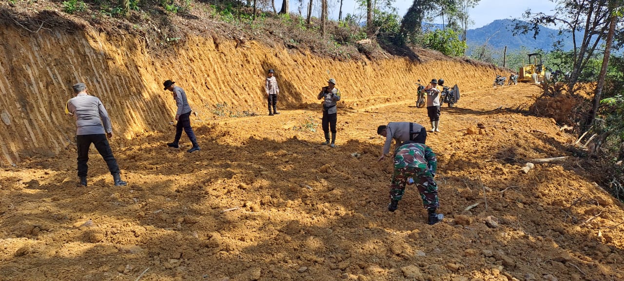 Gotong Royong Kunci Sukses TMMD 125 Kodim 0209/LB