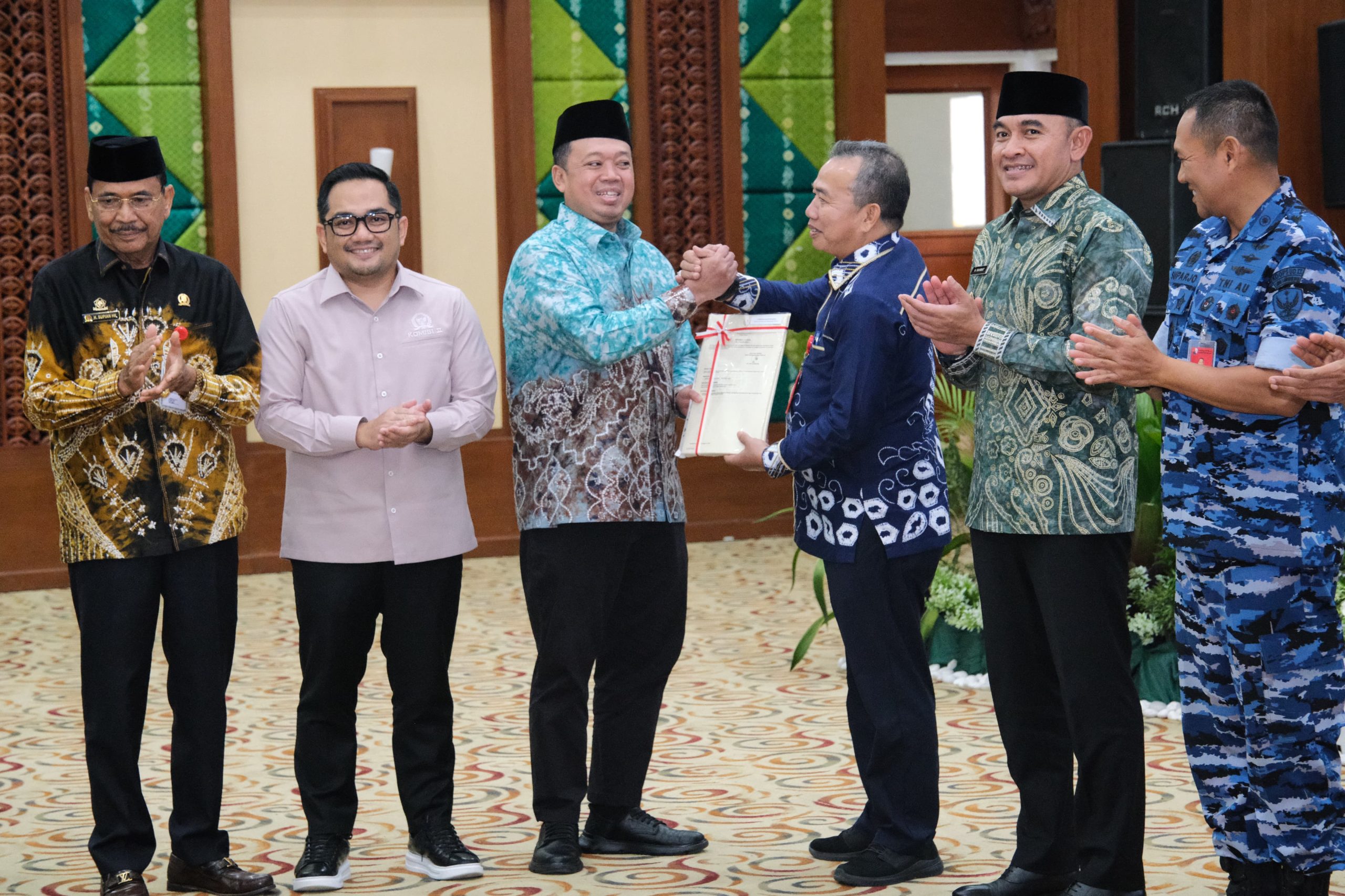 Menteri ATR/BPN Nusron Wahid Tegaskan Pentingnya Pendaftaran Tanah Ulayat di Kalimantan Selatan