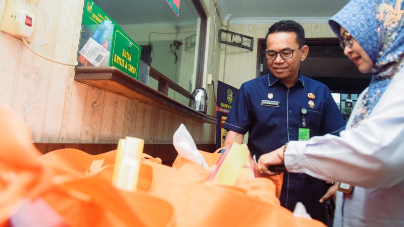 Wakil Walikota Medan Serahkan Bantuan ke Korban Puting Beliung