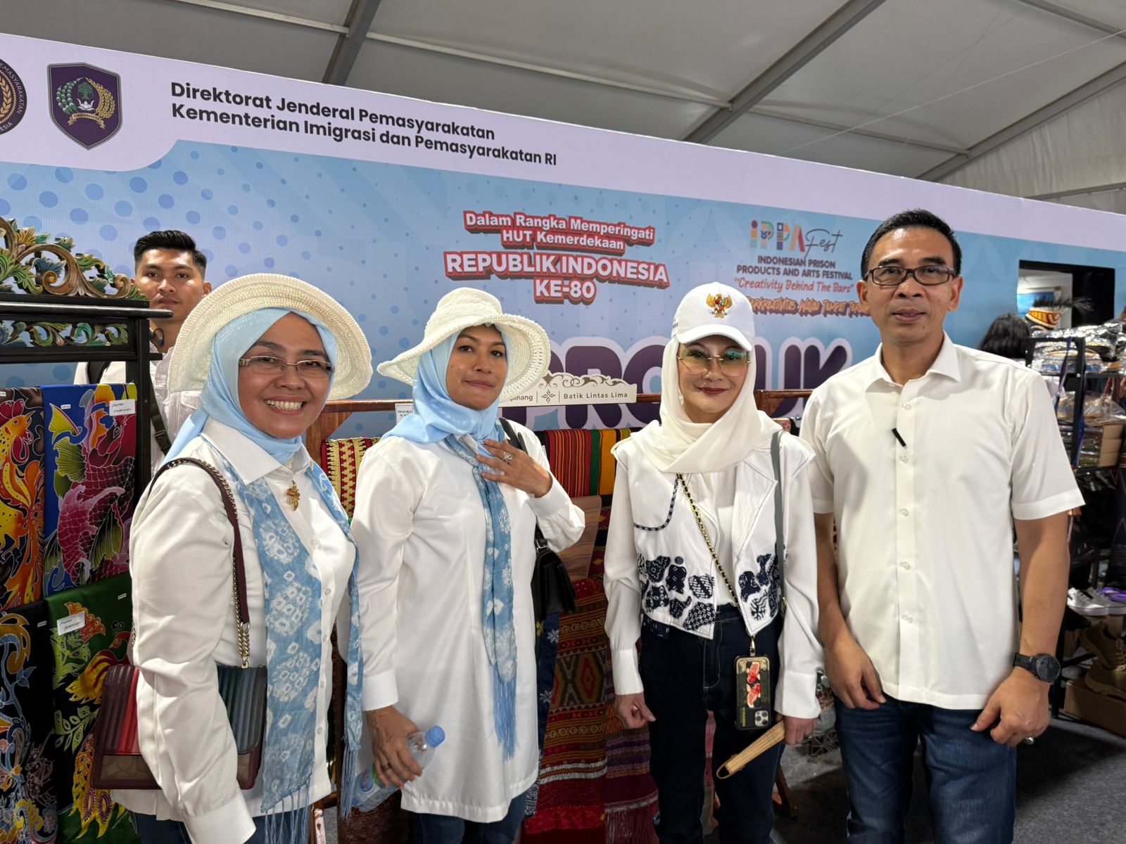 Kreativitas Warga Binaan Cipinang Bersinar di IPPAFest, Batik Lintas 5 Diborong Menteri Imipas