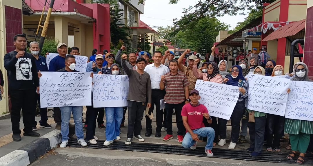 Puluhan Massa Asal Sergai Aksi Unjukrasa, ALISSS Minta Kapoldasu Periksa Atek dan Suwandi Wijaya
