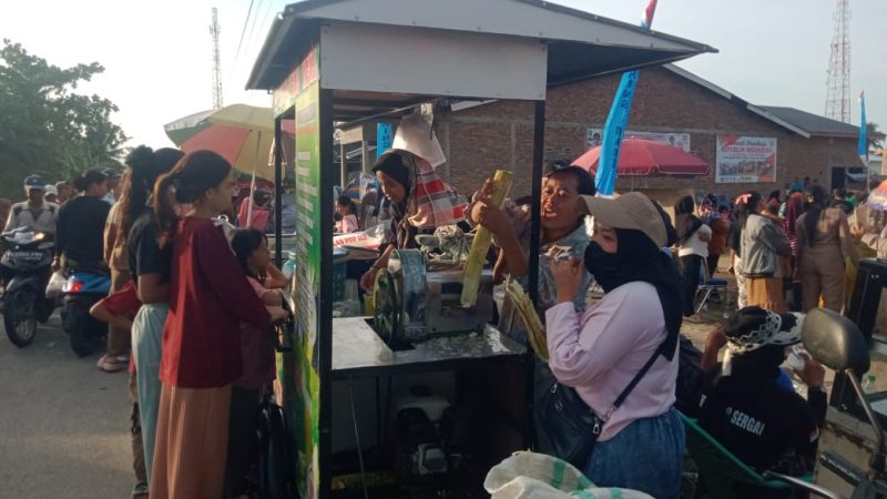 Turnamen Bola Pemdes Petaring Cup 2025, Berdampak Positif Pada Pelaku UMKM Sekitar