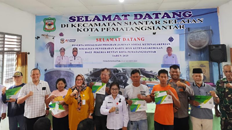 Tingkatkan Kesadaran Jaminan Sosial, BPJS Ketenagakerjaan Pematangsiantar Laksanakan Sosialisasi dan Penyerahan Kartu Simbolis