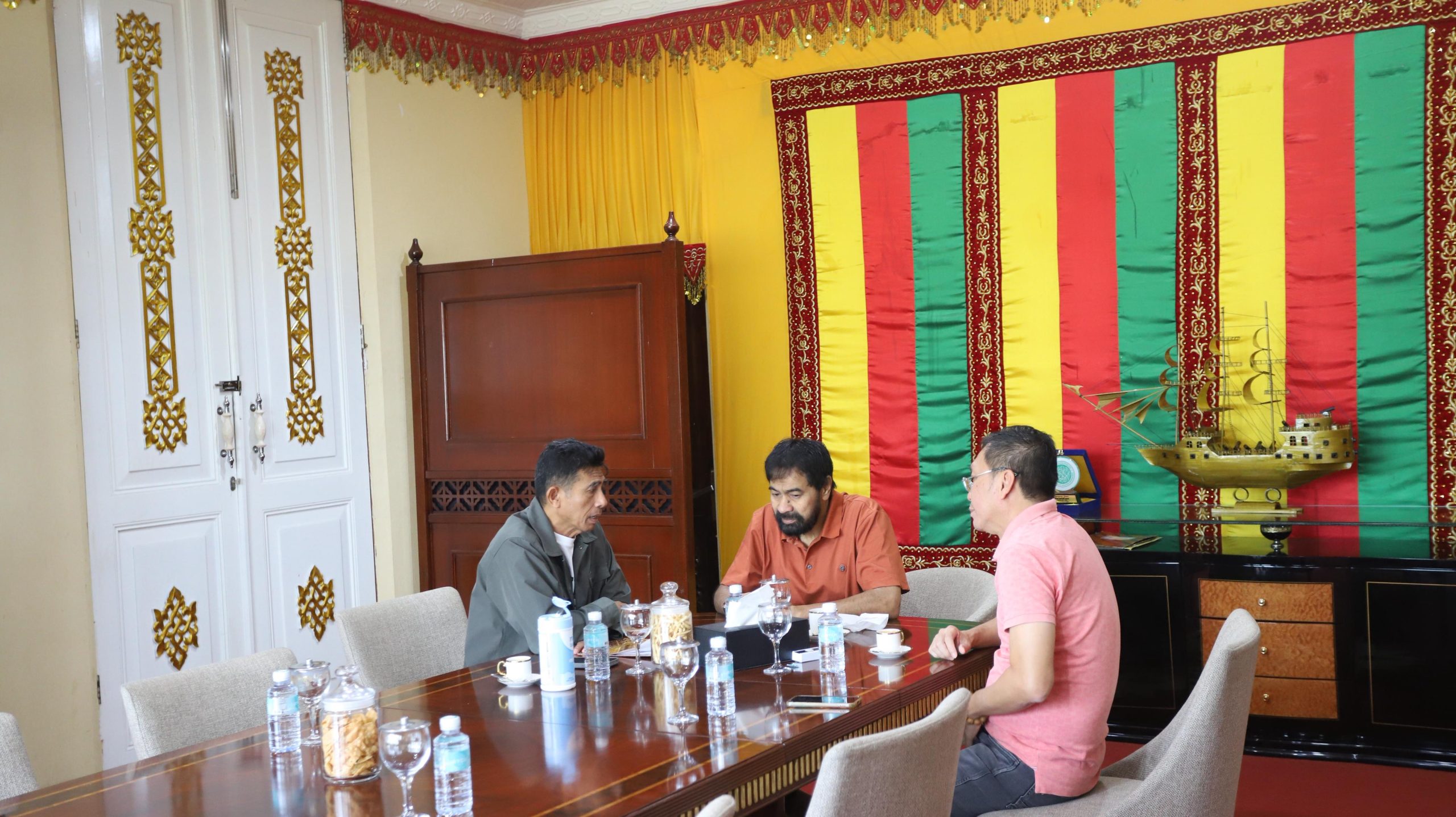 Kapolda Aceh Brigjen Marzuki Ali Basyah Silaturahmi dengan Mualem