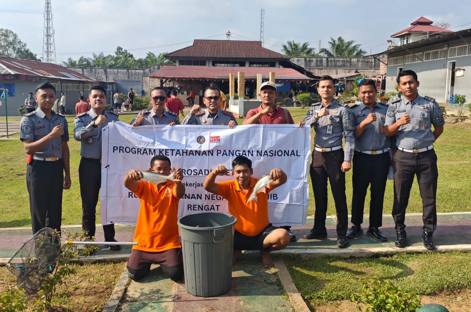 Hasil Binaan Kemandirian, Rutan Rengat Gelar Panen Raya Ikan Tawar