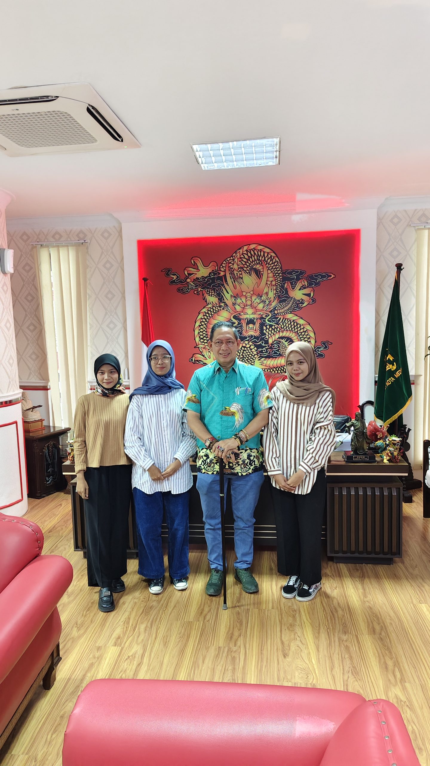 Ketua DPRD Medan Sambut Baik Rencana Proyek “SavEnvironment” di Kampung Aur