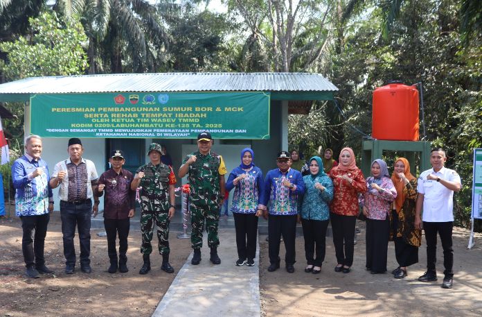 Tinjau Sasaran Fisik, Tim Wasev : TMMD Ke-125 Kodim 0209/LB Tepat Sasaran