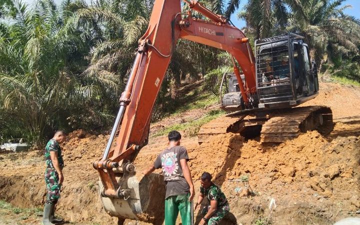 TMMD 125 Di Tanjung Medan: TNI Dan Warga Gotong Royong Pasang Gorong-Gorong