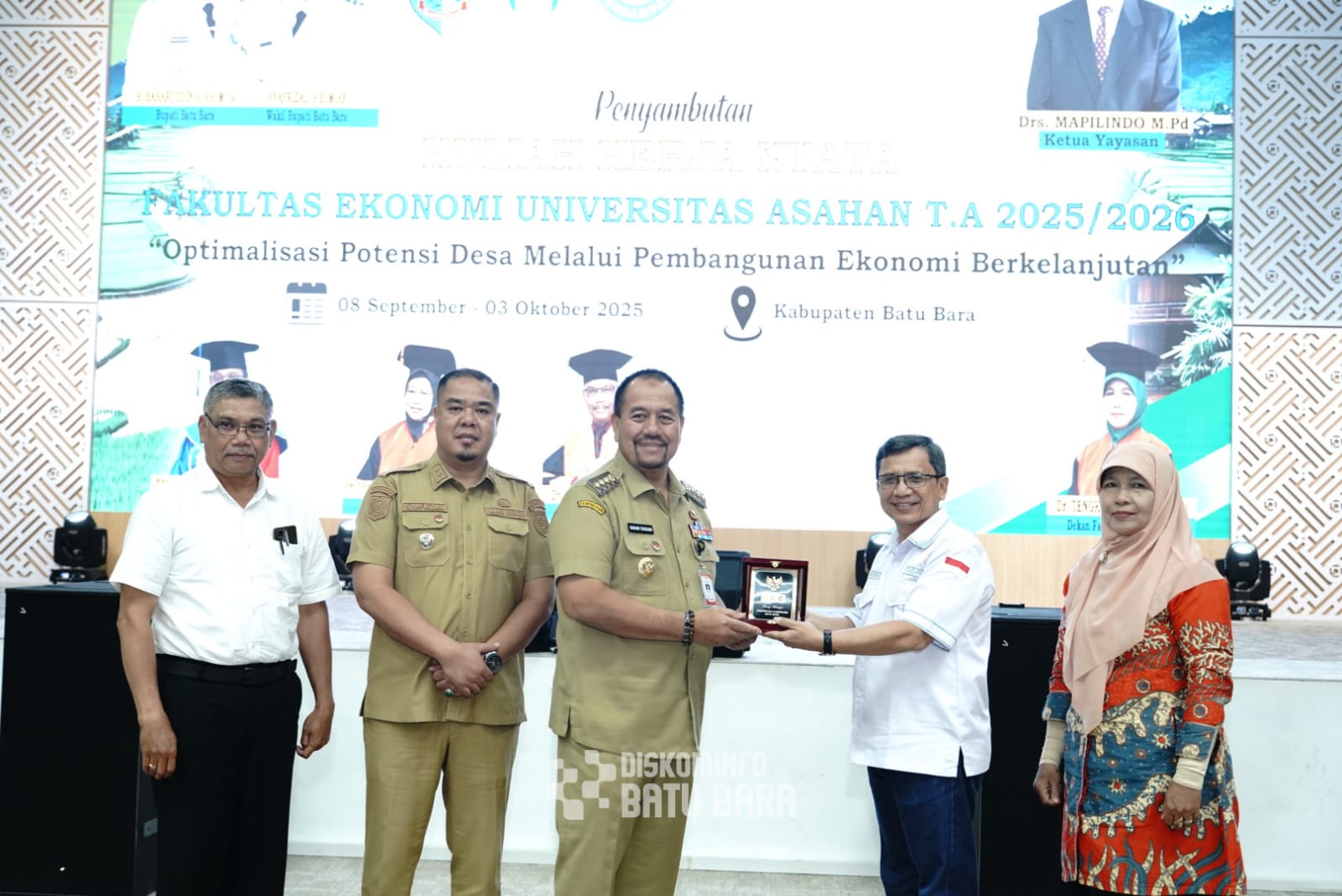 Sambut Mahasiswa/i KKN, Bupati Baharuddin Siagian Mengajak Kelola Koperasi Desa dan BUMDes