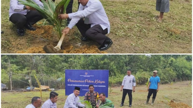 Dukung Kemandirian Pangan dan Kelestarian Lingkungan, Rutan Rengat Lakukan Penanaman Pohon Kelapa