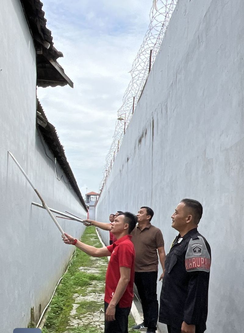 Patroli Kesiapsiagaan dan Kewaspadaan, Lapas Tebing Tinggi Intensifkan Kontrol Brandgang.