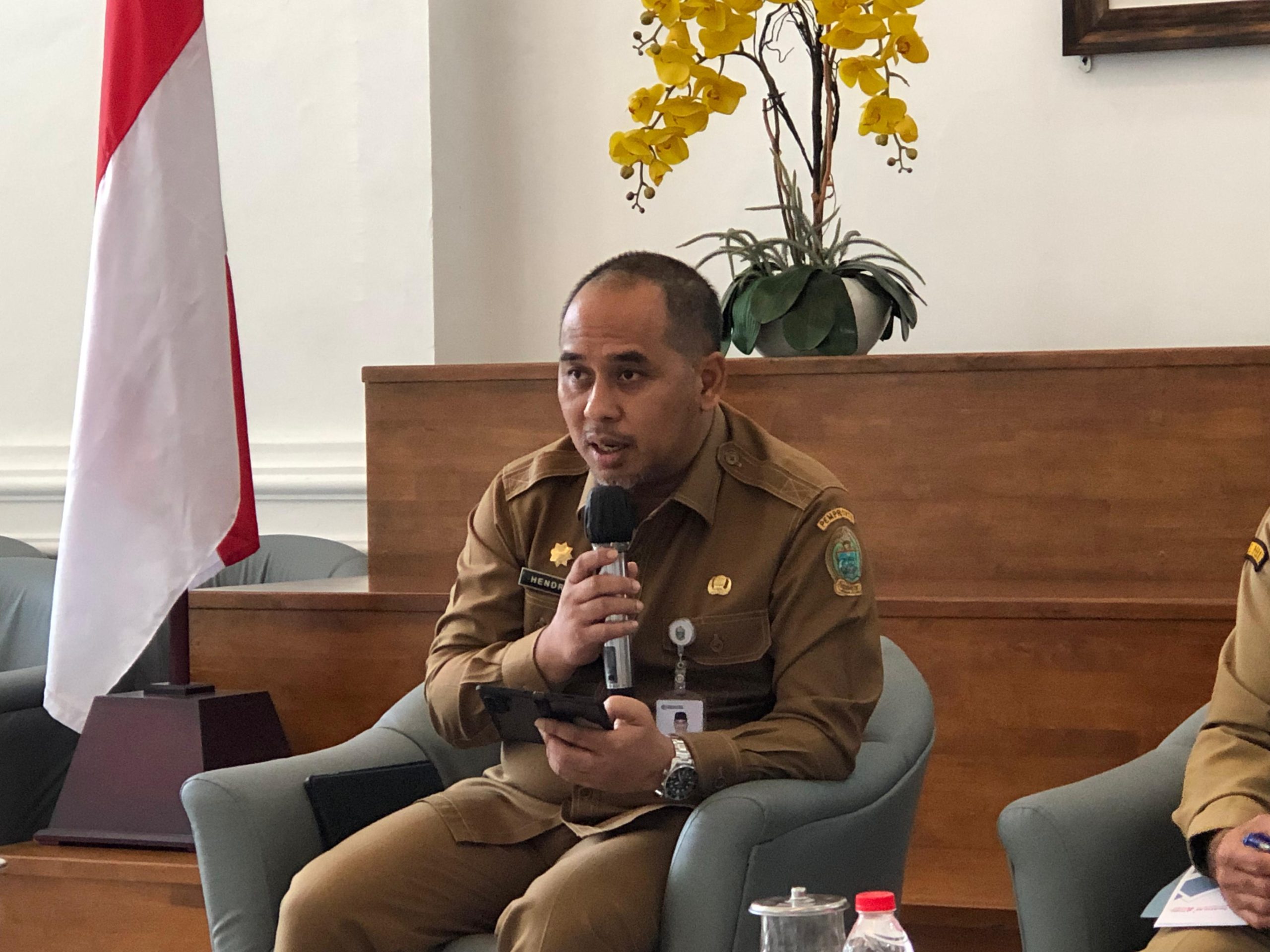Kasus Topan Ginting, Proyek Jalan Anggaran Miliaran di Sipiongot Dihentikan 