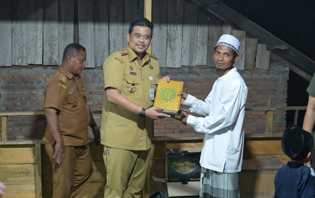 Seharian Serap Aspirasi di Pulau Kampai, Bobby Nasution Disambut Meriah dan Hangat Ribuan Warga