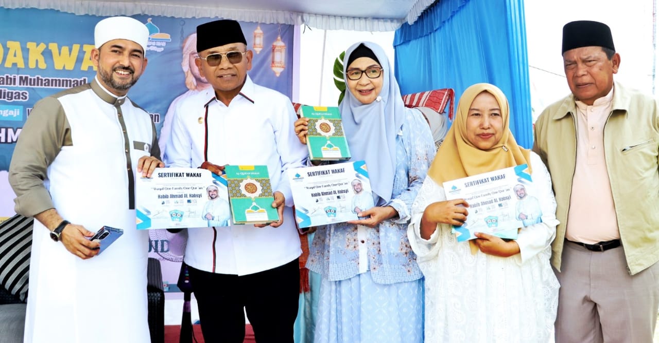 Hadiri Peringatan Maulid Nabi Muhammad SAW 1447 H di Kecamatan Bosar Maligas, Bupati Berpesan: Hormati dan Sayangi Orang Tua