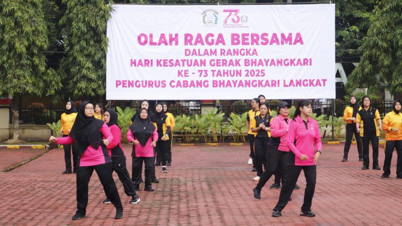 Polres Langkat Bersama Bhayangkari Laksanakan Olahraga Bersama, Meriahkan HKGB ke-73