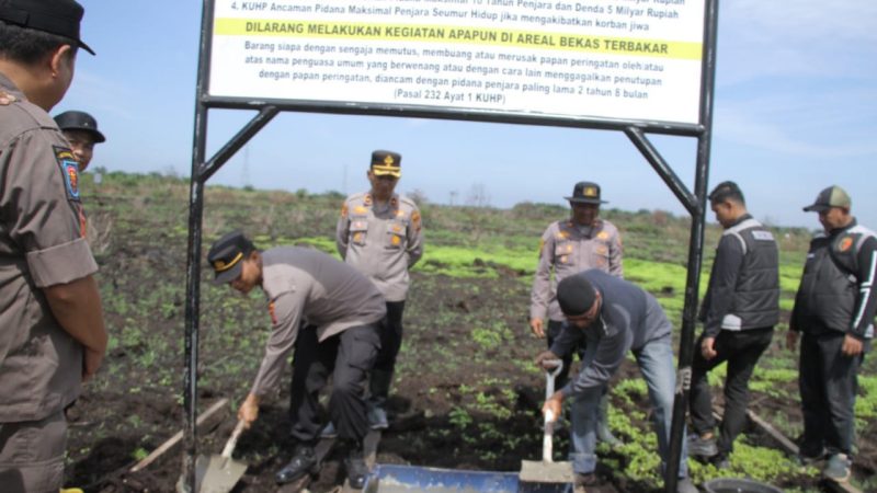 Peringatan Karhutla, Polres Inhu Bersama Unsur Forkopimda Pasang 24 Plang