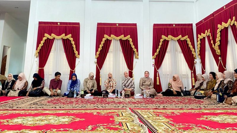 Rosmaida Saragih Ajak Pengurus Organisasi Wanita se-Sergai Jaga Kekompakan dan Bijak Bermedia Sosial