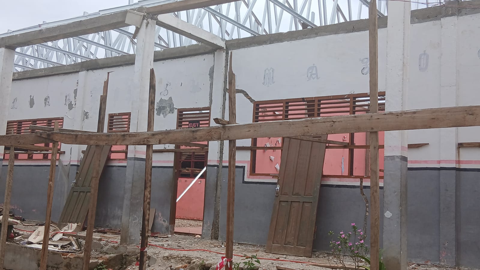 Masyarakat Minta Kejaksaan Perketat Pengawasan Pembangunan Revitalisasi Gedung Sekolah Di SD Kecamatan Parmonangan Yang Bersumber Dari APBN 2025