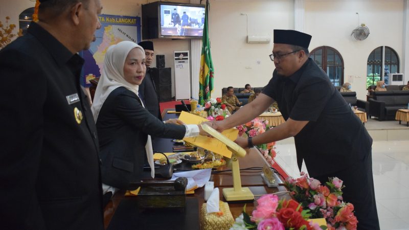 DPRD Langkat Sahkan Ranperda Penyertaan Modal Daerah pada Perseroda Langkat Setia Negeri