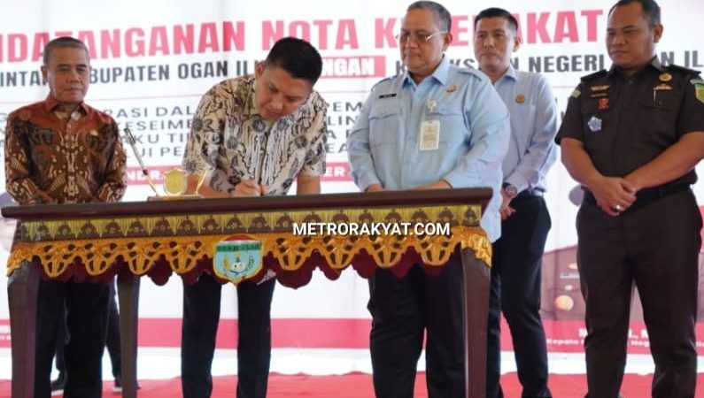 Bupati Panca Bersama Kejari Ogan Ilir Tandatangani Nota Kesepakatan Dan Groundbreaking Ceremony Mushola Al-Musabbihin