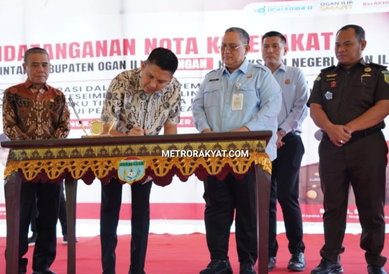 Bupati Panca Bersama Kejari Ogan Ilir Tandatangani Nota Kesepakatan Dan Groundbreaking Ceremony Mushola Al-Musabbihin