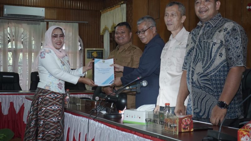 Wakil Bupati Asahan Sampaikan Penjelasan Pemerintah atas Pandangan Fraksi-Fraksi DPRD