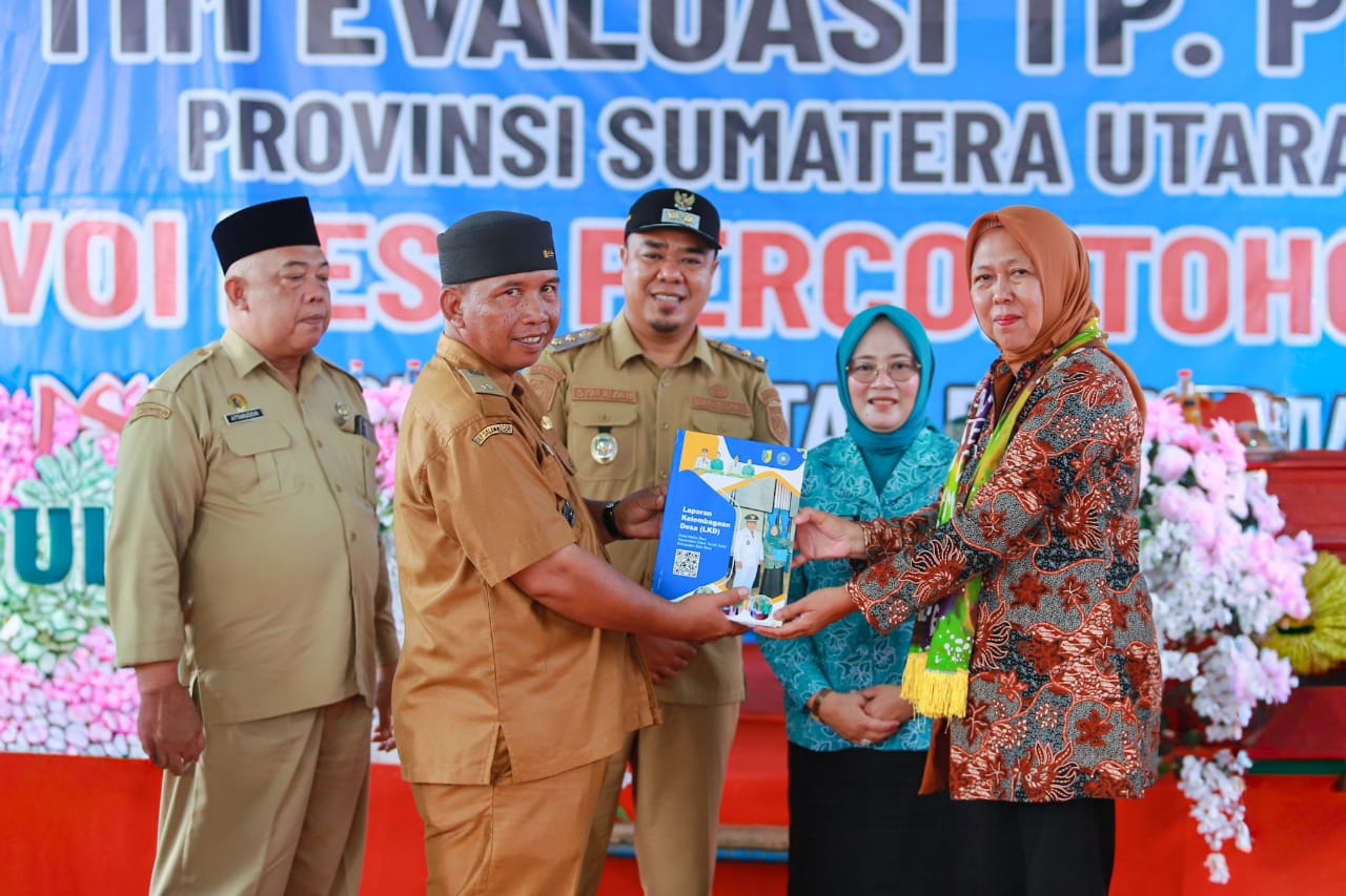 Wakil Bupati Syafrizal Apresiasi PKK Mekar Baru, Desa Percontohan UP2K Berbasis Tanaman TeLor