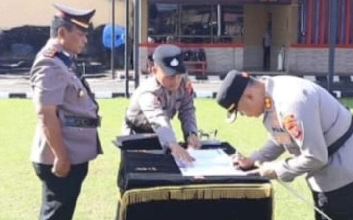 Kapolres Labuhanbatu Pimpin Sertijab Pejabat Utama dan Kapolsek Jajaran