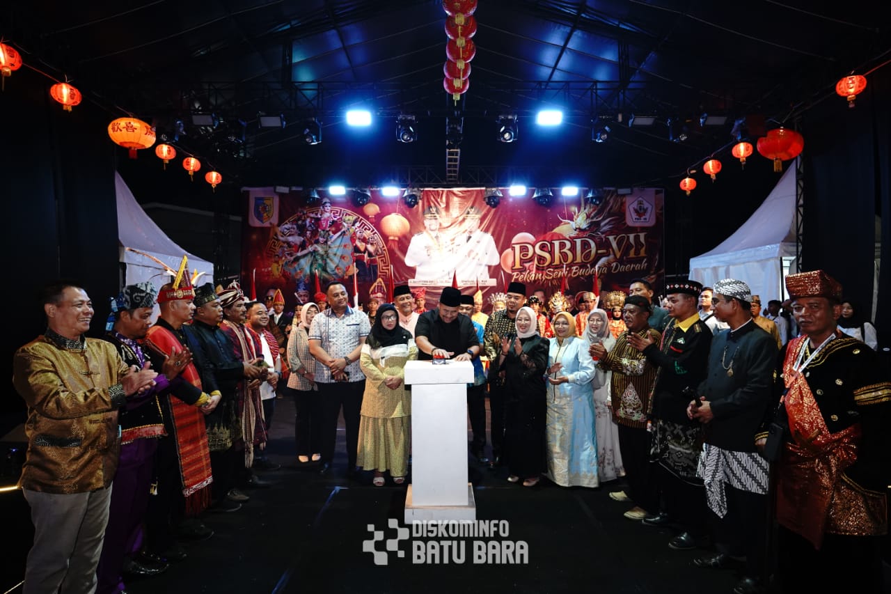Bupati Baharuddin Siagian Buka Secara Resmi PSBD ke-VII Tahun 2025, Ajak Masyarakat Rawat Kebersamaan Lewat Pekan Seni Budaya Daerah