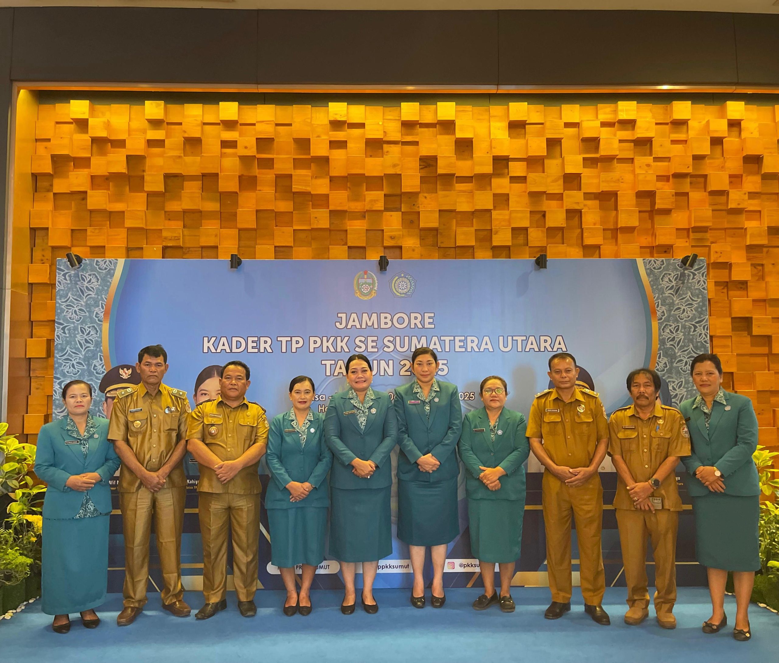 Tim Penggerak PKK Taput Raih Prestasi pada Lomba Hari Kesatuan Gerak PKK Tingkat Provinsi Sumatera Utara Tahun 2025