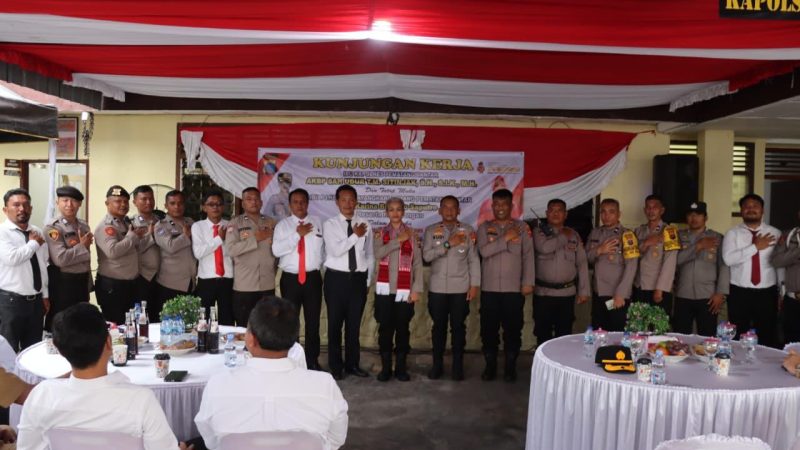 Kapolres Pematangsiantar Laksanakan Kunjungan Kerja ke Polsek Siantar Selatan: Tekankan Profesionalisme dalam PelaksanaanTugas