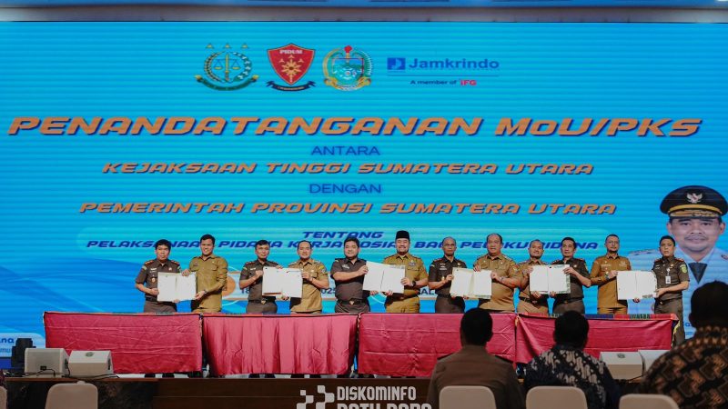 Bupati Baharuddin Siagian Hadiri Penandatanganan MoU Pelaksanaan Pidana Kerja Sosial se-Sumatera Utara
