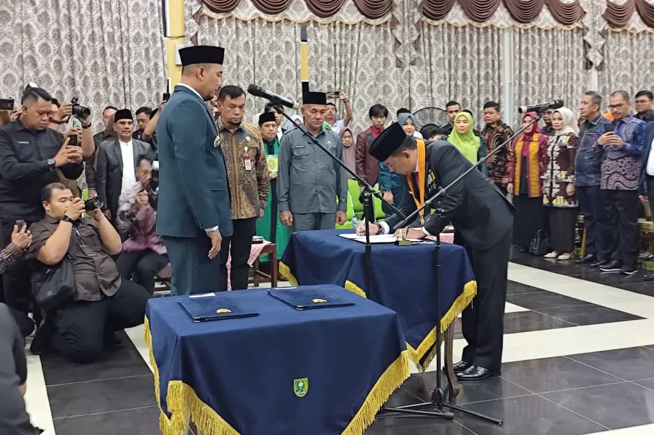 Bupati Inhu Lantik Sekda Defenitif 