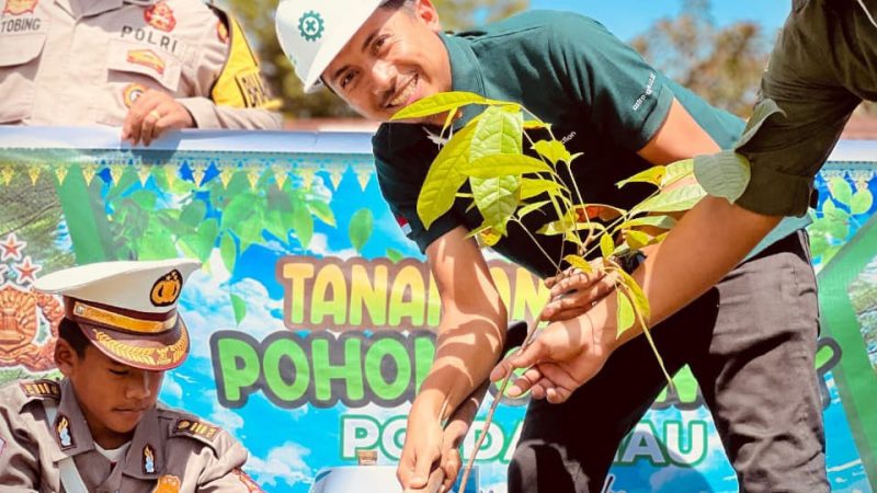 PT TPP Dukung Program Green Policing Gelar Penanaman Pohon dan Sosialisasi di SMPS Tunggal Lestari
