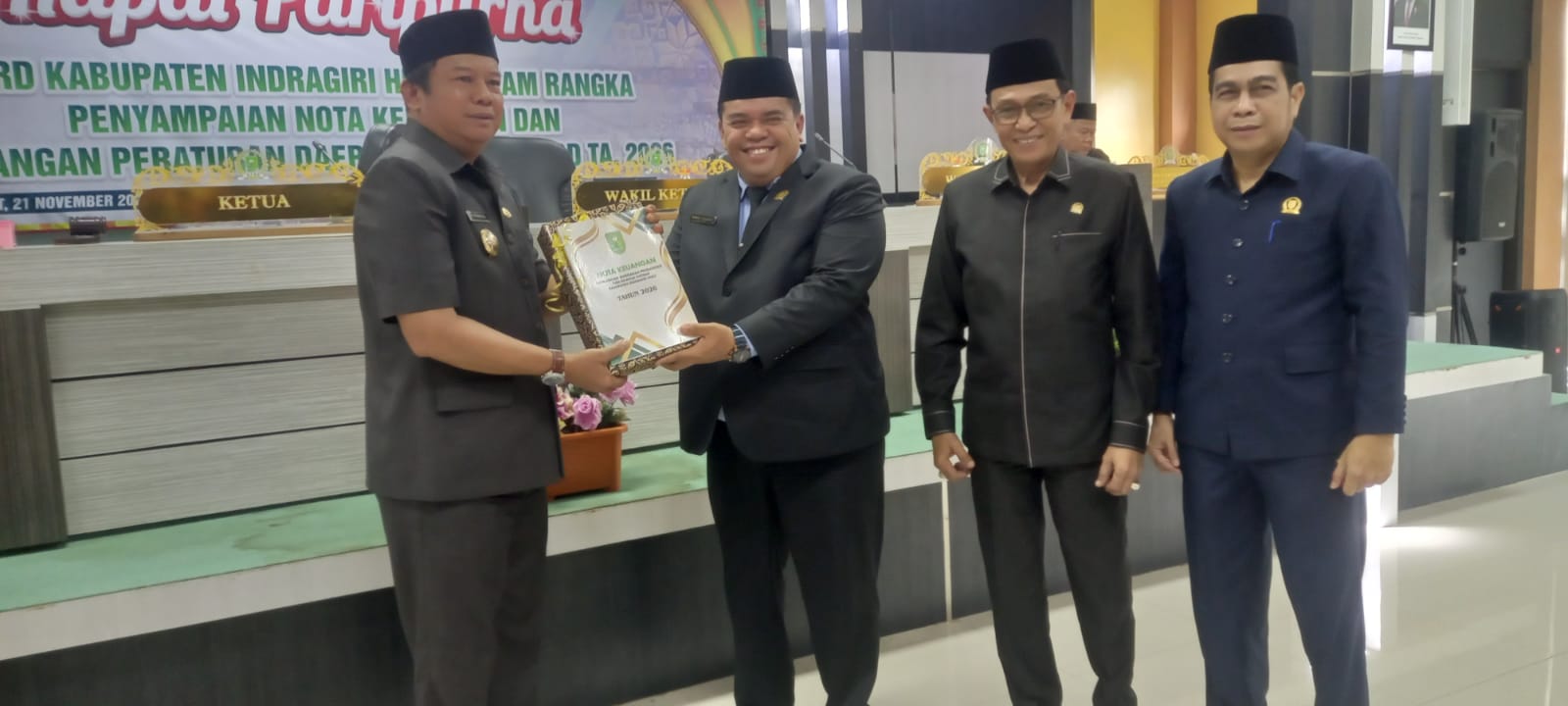 Tiga Fokus Untuk Pembangunan,Wabup Inhu Sampaikan Nota Keuangan RAPBD Tahun 2026 Dalam Paripurna Dewan