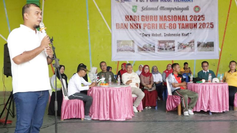 Peringatan HGN dan HUT PGRI, Bupati Inhu :  Guru Berperan Penting Untuk Menentukan Generasi Cerdas 