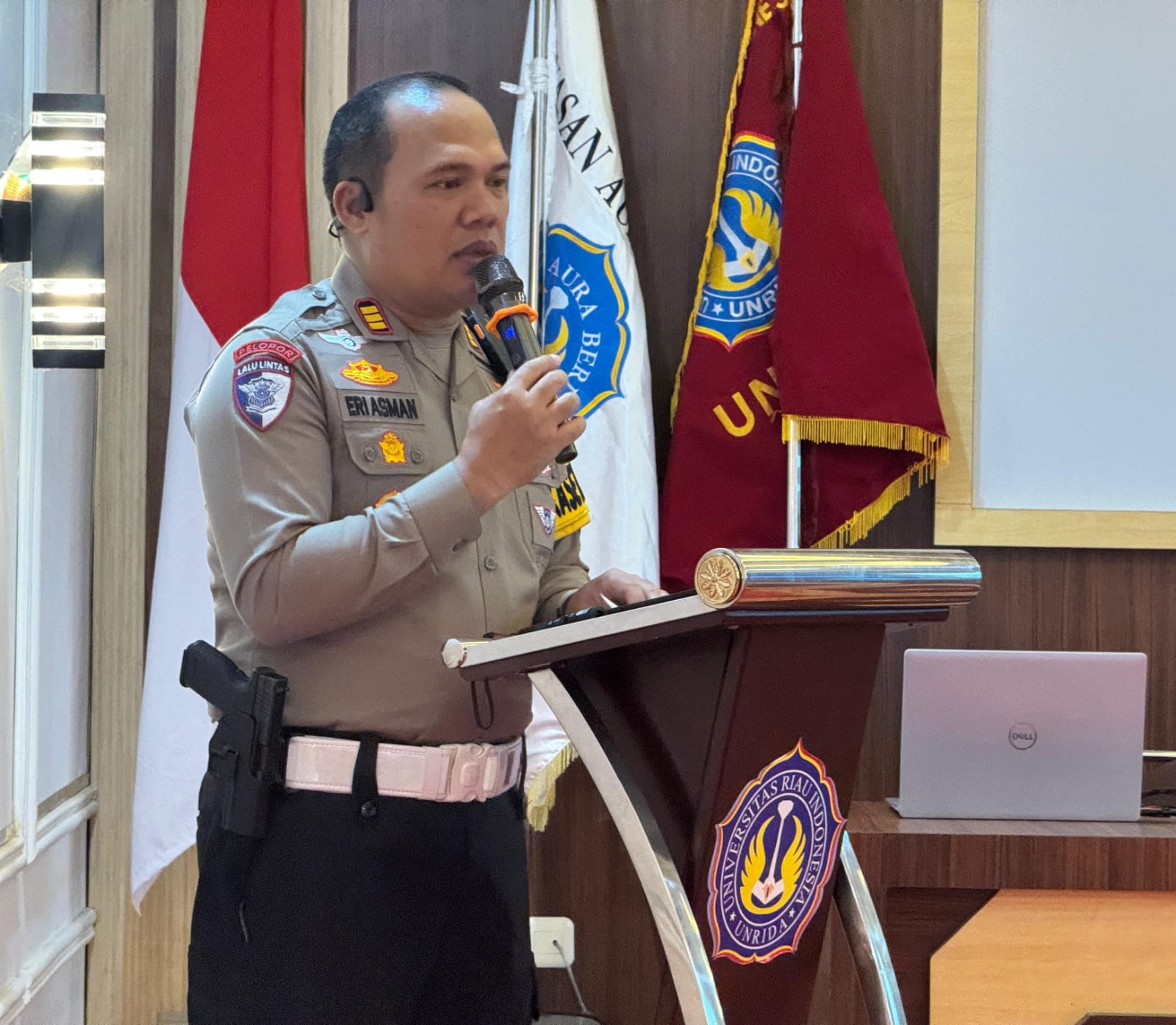 Kasat Lantas Polres Inhu Sosialisasi Tertib Berkendaraan di Kampus Unrida