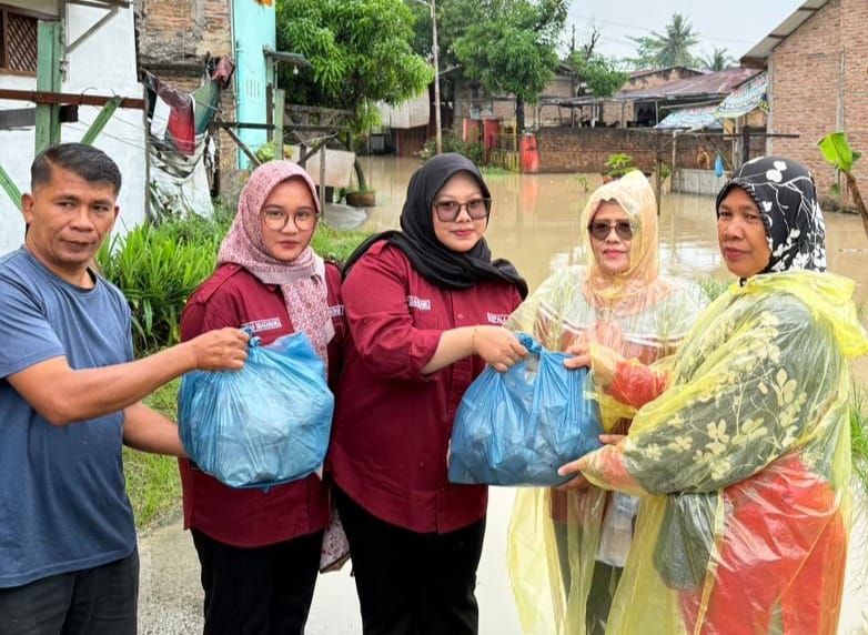 SPPG Cempedak Lobang Salurkan 1.000 Paket Makanan untuk Warga Terdampak Banjir