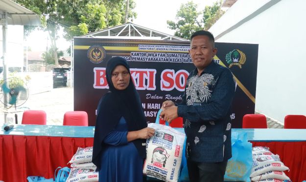 Peringati Hari Bakti Kementerian Imigrasi dan Pemasyarakatan, Lapas Rantauprapat Gelar Bakti Sosial