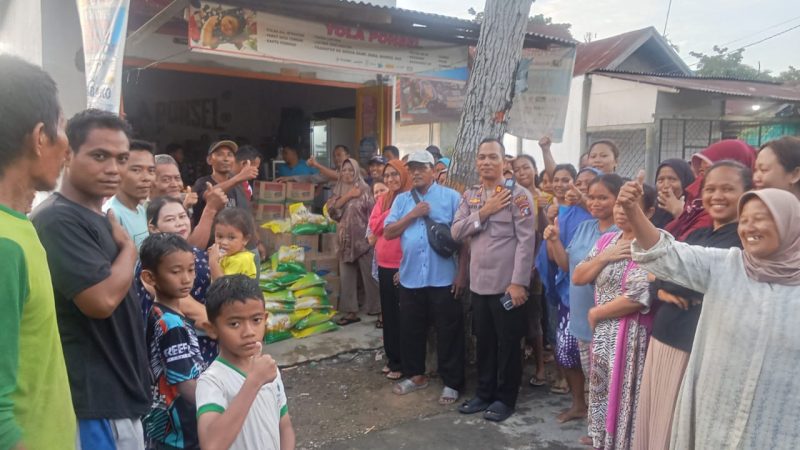 Polres Langkat Melalui Polsek Gebang Memberikan Bantuan Sembako untuk Warga Terdampak Banjir