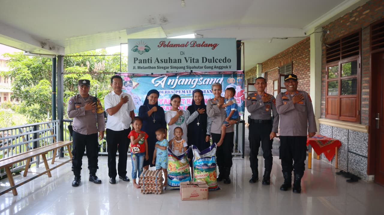 Polres Pematangsiantar Gelar Anjangsana Sambut Natal 2025 dan Tahun Baru 2026 di Dua Panti Asuhan