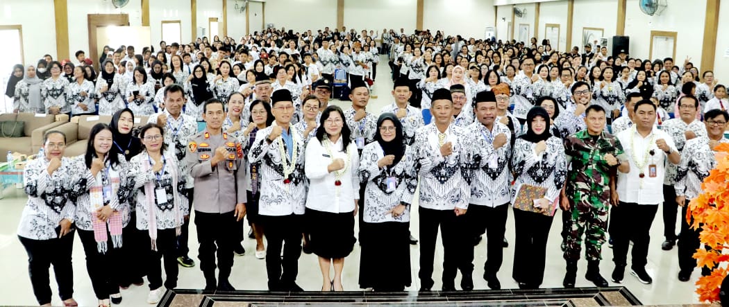 Peringatan HUT PGRI Ke – 80 Kabupaten Simalungun Dirangkai Pengukuhan Pengurus Periode 2025-2030: Hadirkan Suasana Sekolah Yang Inklusif Bagi Setiap Peserta Didik