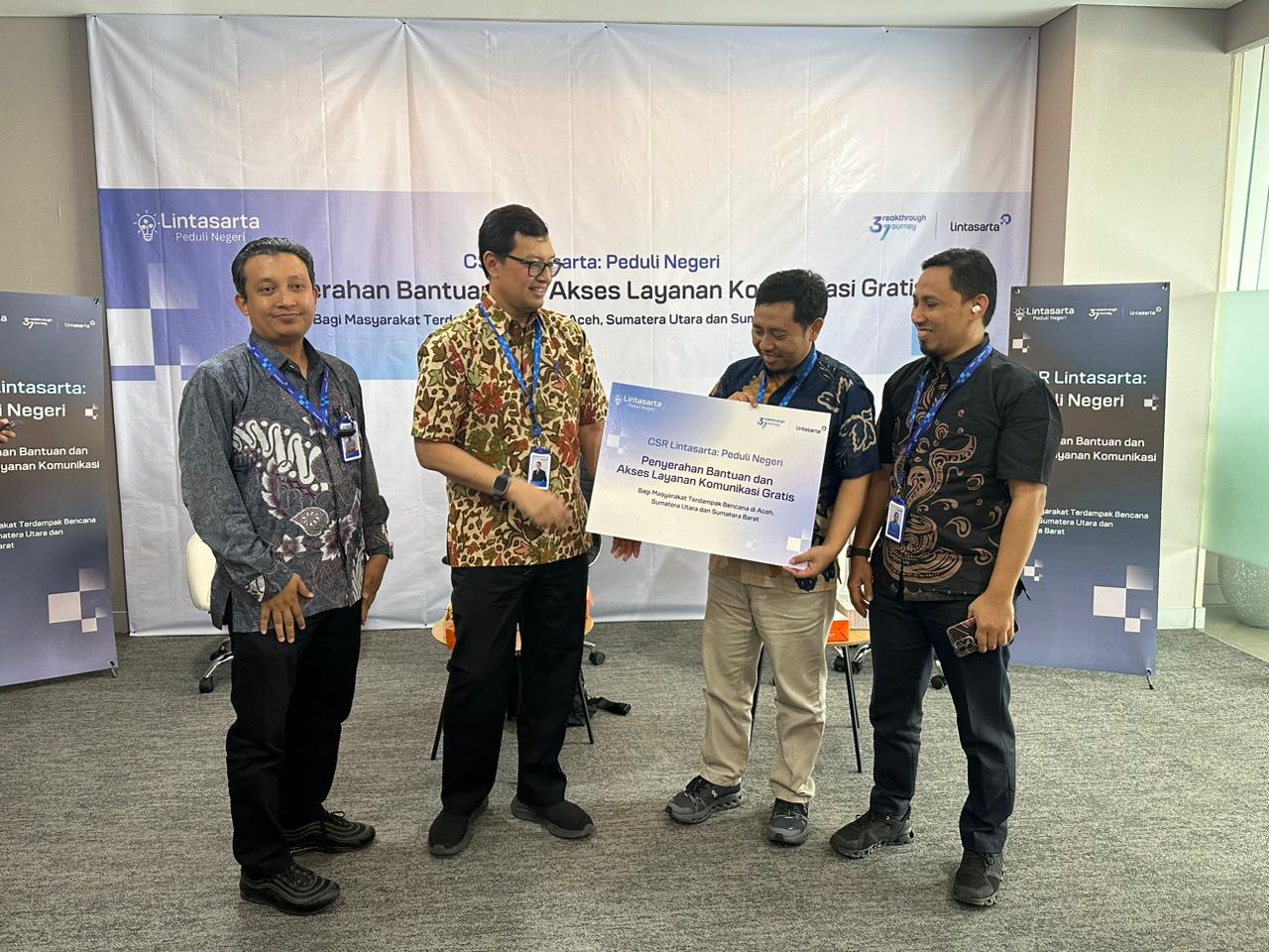 Lintasarta Salurkan Dukungan Digital dan Bantuan Kemanusiaan ke Wilayah Terdampak Bencana di Sumatera