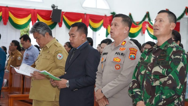 Wakil Bupati Tapanuli Utara Hadiri Perayaan Natal Oikumene Kecamatan Muara