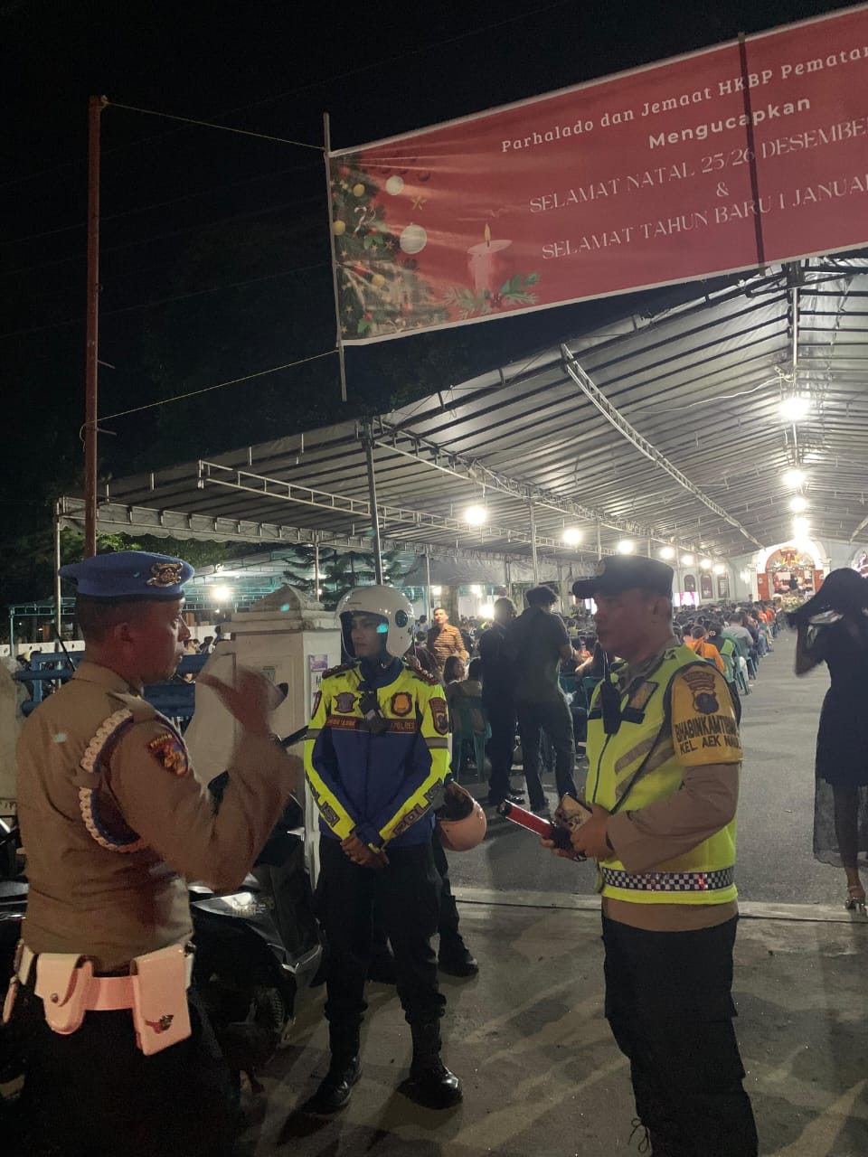 Kapolres Pematangsiantar Laksanakan Patroli Pastikan Ibadah Malam Natal 2025 Berjalan Aman
